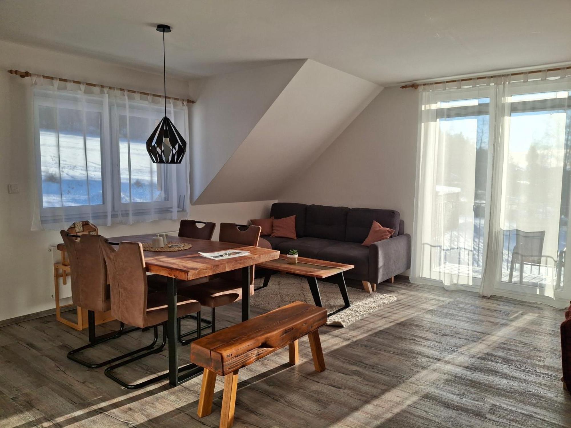 Apartman U Mamuta Dolni Morava Exterior photo
