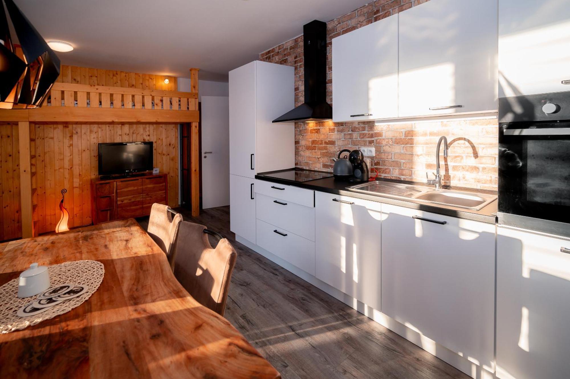 Apartman U Mamuta Dolni Morava Exterior photo